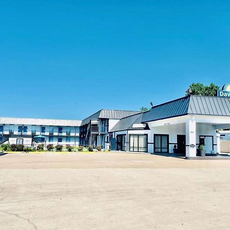 Days Inn By Wyndham Burleson Ft. Worth Esterno foto