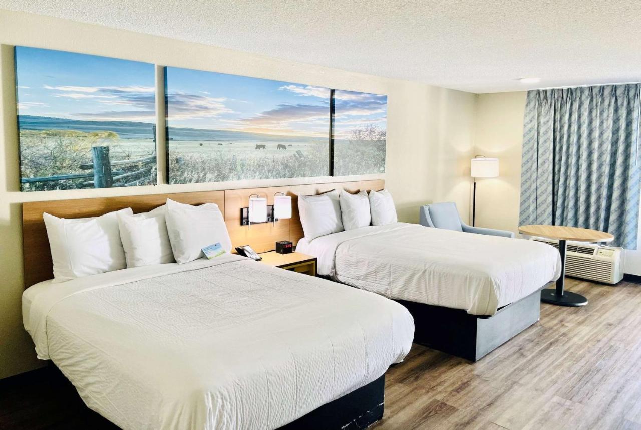 Days Inn By Wyndham Burleson Ft. Worth Esterno foto