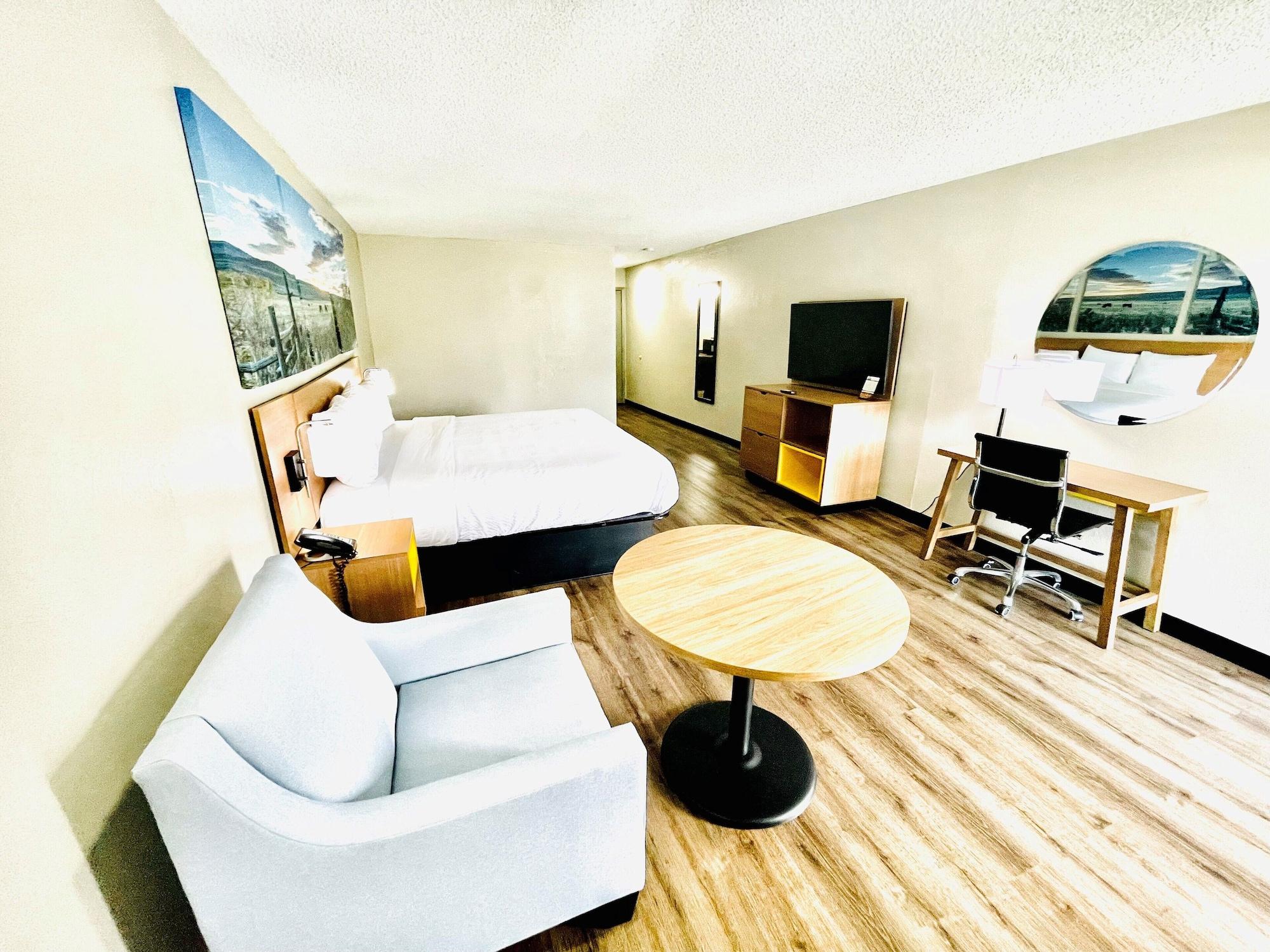 Days Inn By Wyndham Burleson Ft. Worth Esterno foto