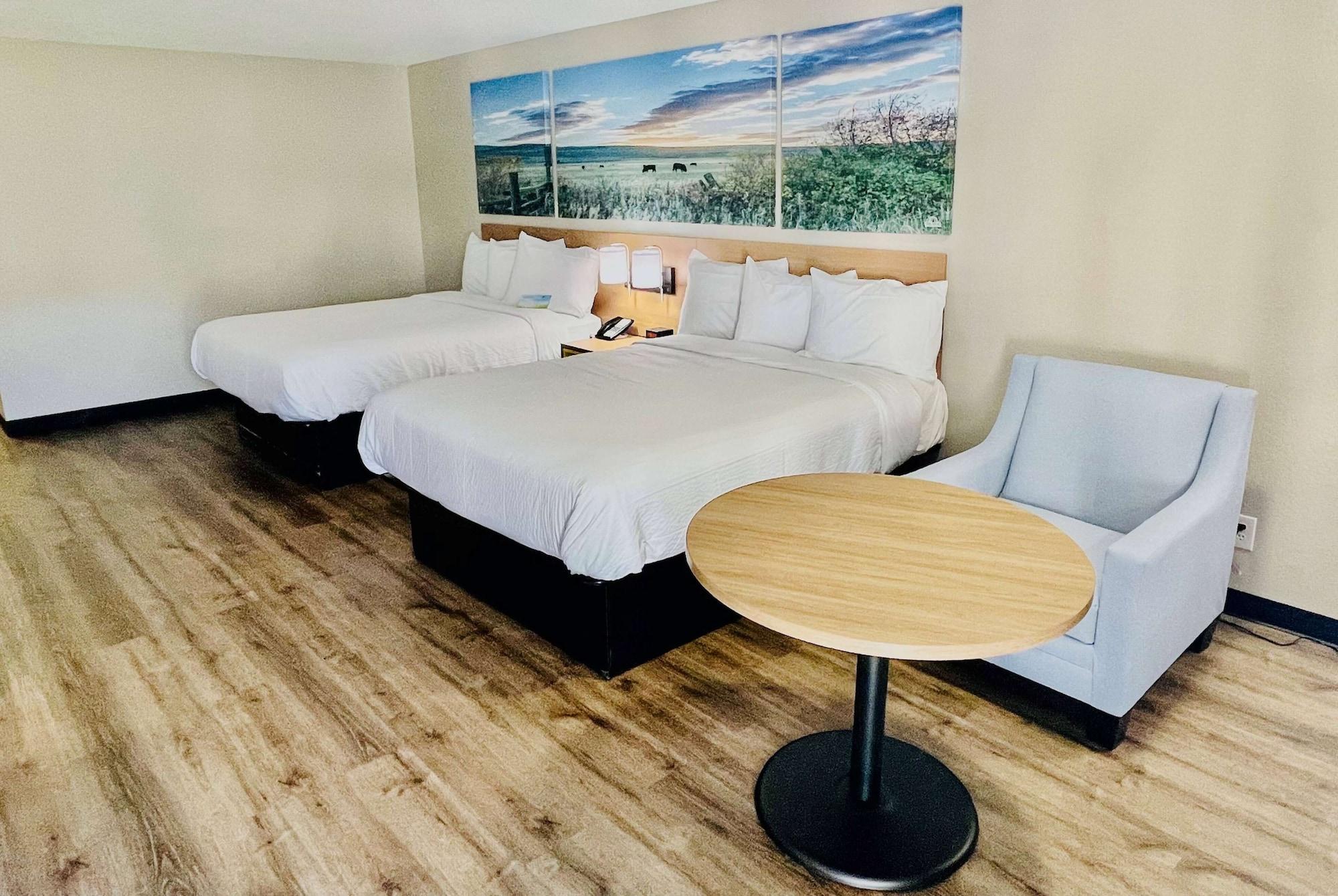 Days Inn By Wyndham Burleson Ft. Worth Esterno foto